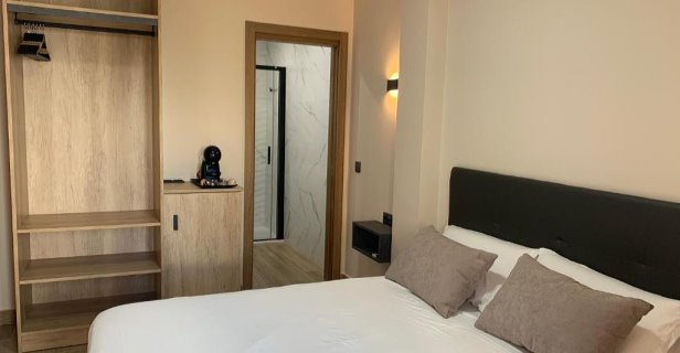Hostal Nerjarooms