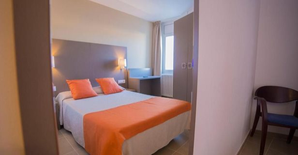 Hostal Novel Risech