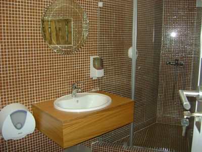 Hostal Ns And Suites