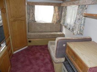 Hostal Oasis Country Park