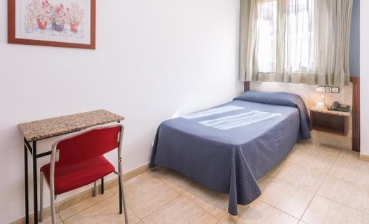 Hostal Opera Ramblas