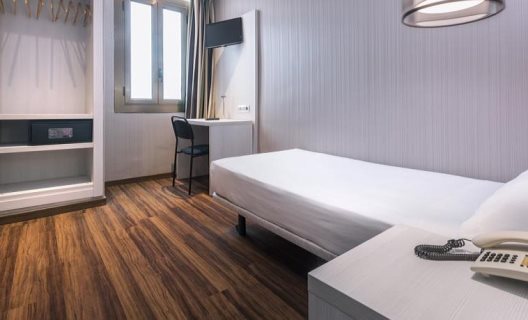 Hostal Opera Ramblas