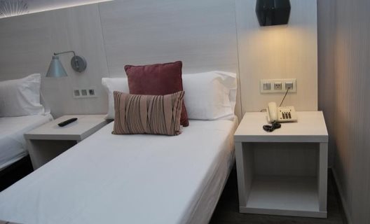 Hostal Opera Ramblas