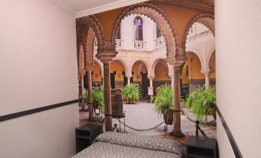 Hostal Pacos