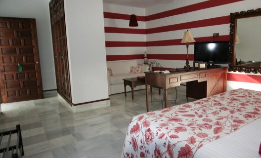 Hostal Palacio San Bartolome