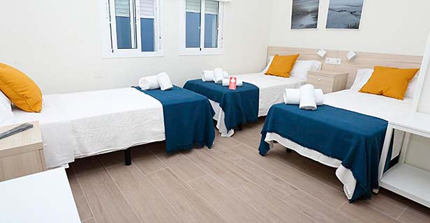 Hostal Palmones