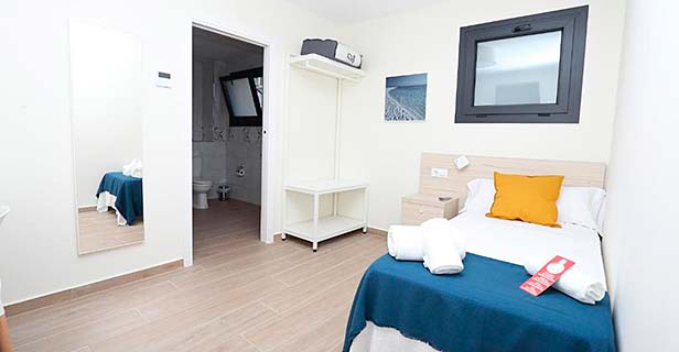 Hostal Palmones