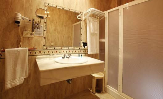 Hostal Paris