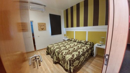 Hostal Paris