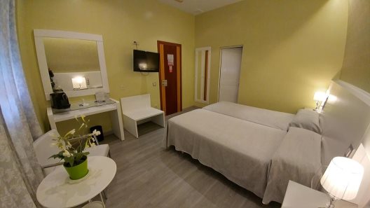 Hostal Paris
