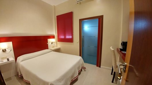 Hostal Paris