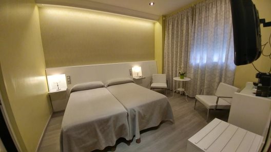 Hostal Paris