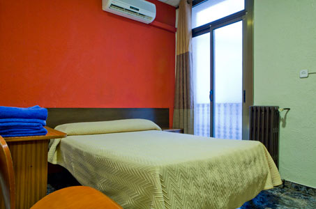 Hostal Paris