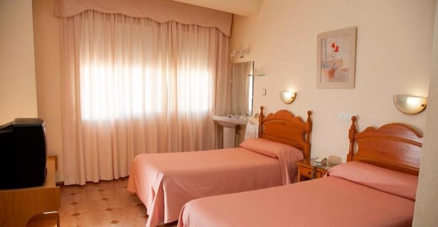 Hostal Paris