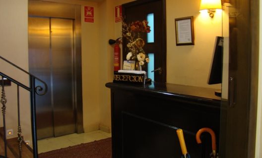 Hostal Plaza