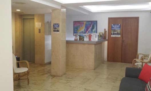 Hostal Port Corona