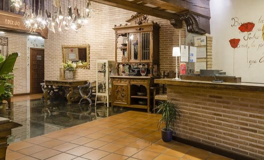 Hostal Puerta Bisagra