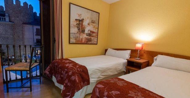 Hostal Puerta Del Alcazar
