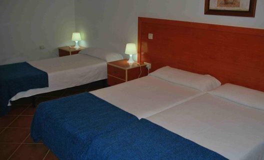 Hostal Q Albares