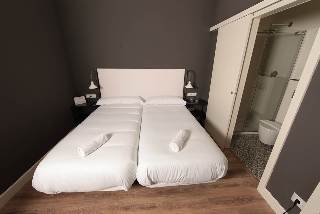 Hostal Rambla 84