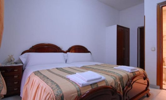 Hostal Reconquista