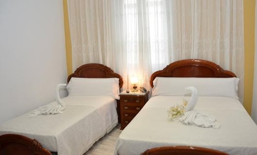 Hostal Reconquista