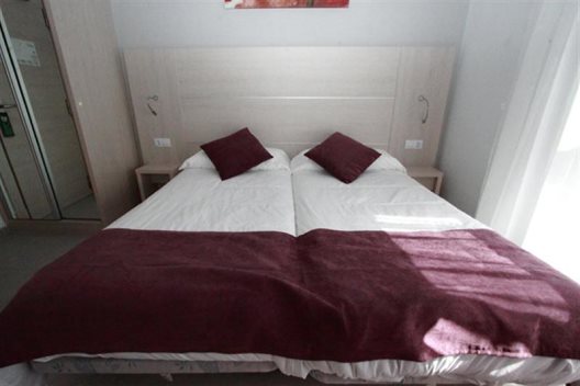 Hostal Residencia Diamante