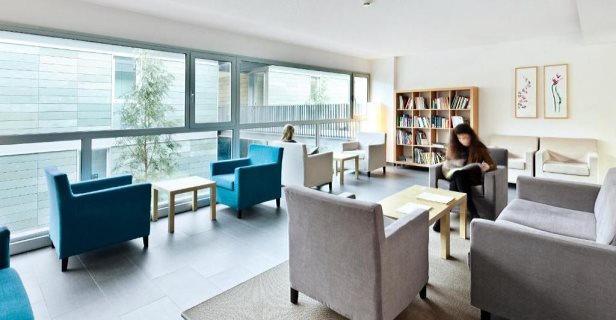 Hostal Residencia Sarria
