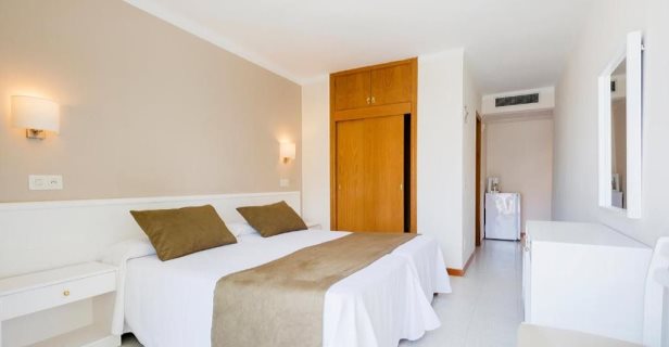 Hostal Residencia Sutimar