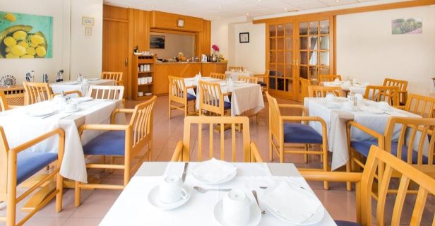 Hostal Residencia Sutimar