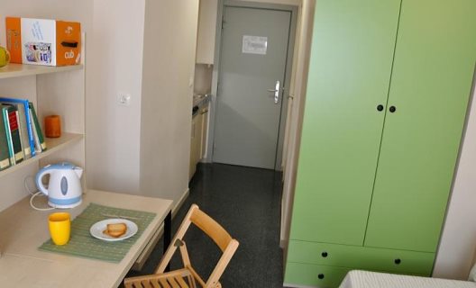 Hostal Residencia Universitaria Erasmo