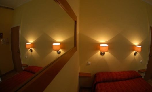 Hostal Residencial Castromira