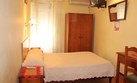 Hostal Residencial Lord