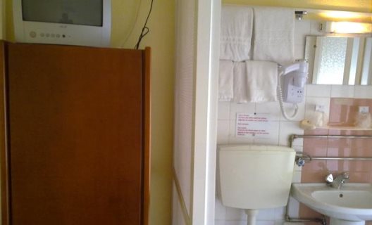 Hostal Residencial Lord