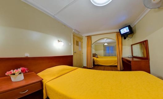 Hostal Residencial Modelo