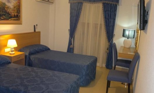 Hostal Residencial Rr Valencia