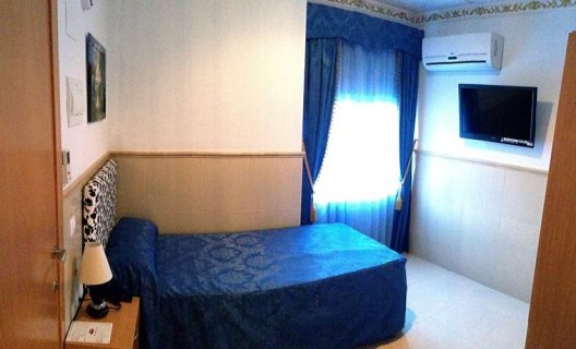 Hostal Residencial Rr Valencia