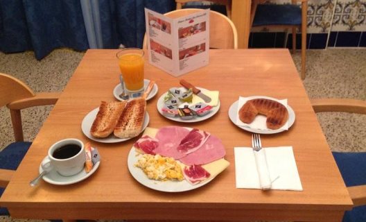Hostal Residencial Rr Valencia