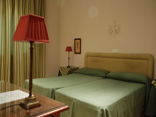 Hostal Restaurante León