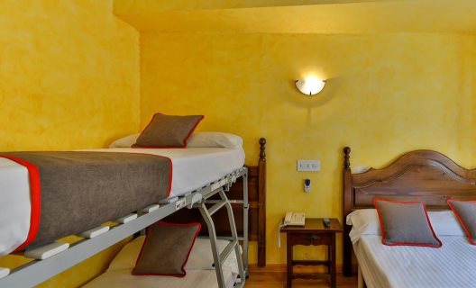 Hostal Rio Ara