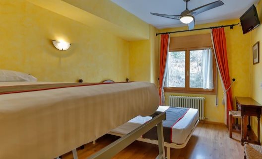 Hostal Rio Ara