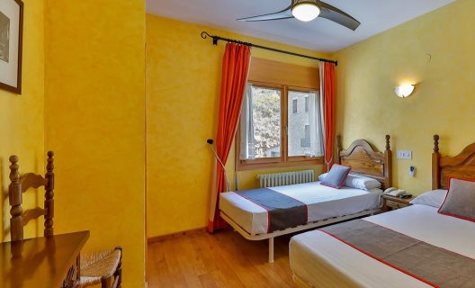 Hostal Rio Ara