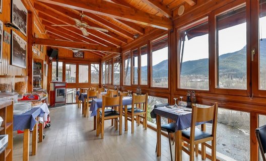 Hostal Rio Ara