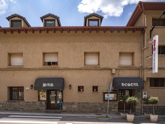 Hostal Rio Ara