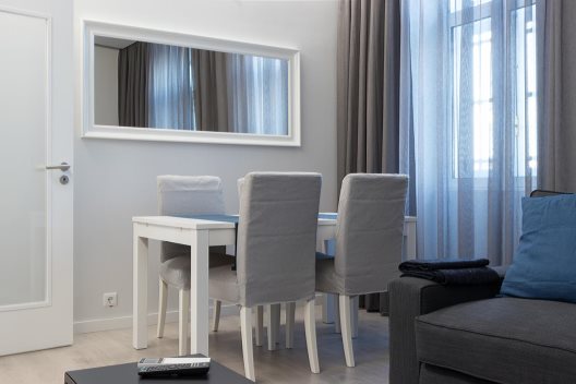 Hostal Riversuites