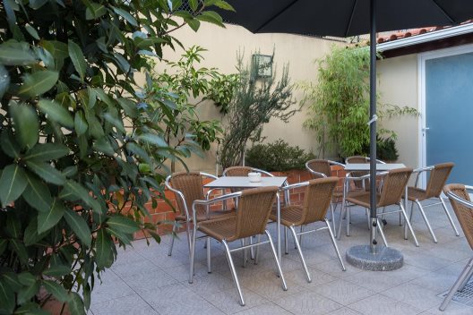 Hostal Riversuites