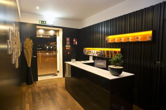 Hostal Riversuites