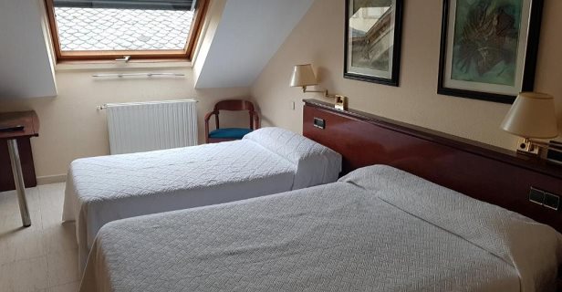 Hostal Santa María De Cacabelos