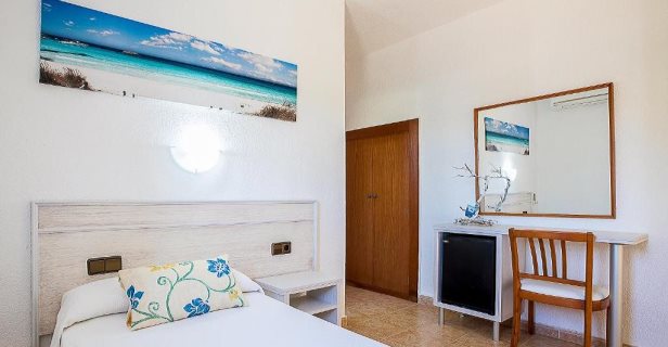 Hostal Sol Y Mar