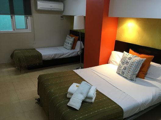 Hostal Sun & Moon